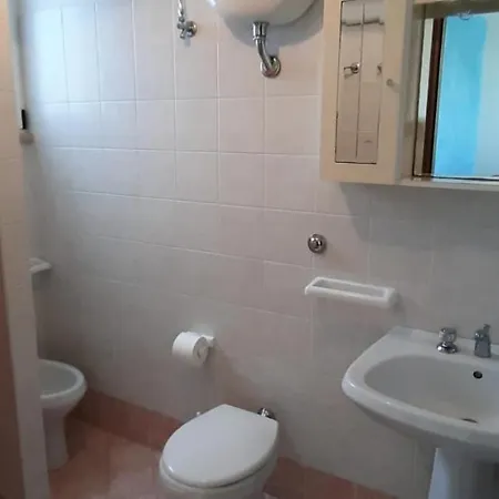 Elba 2 *